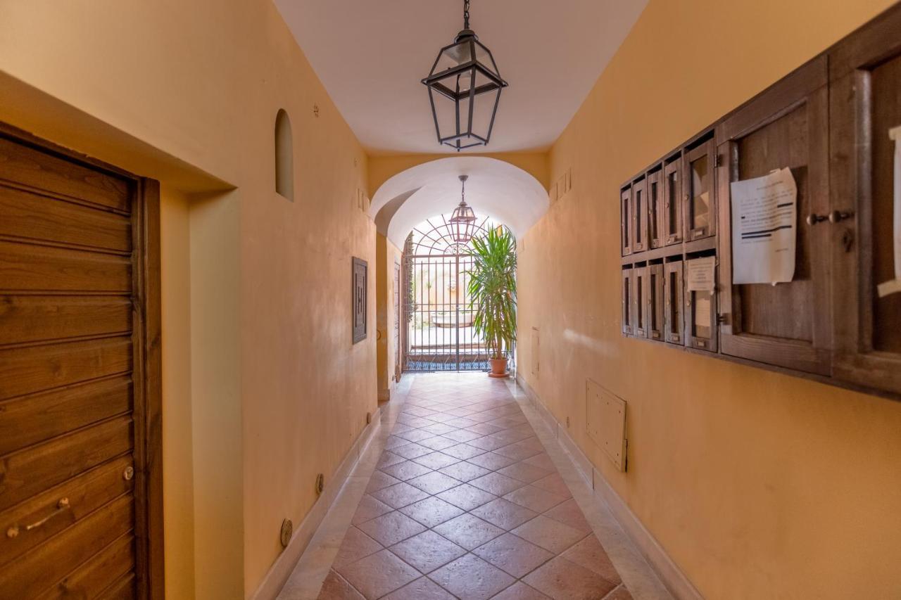 Vg Trevi Fountain 5 Stelle Elegant Apartment 罗马 外观 照片